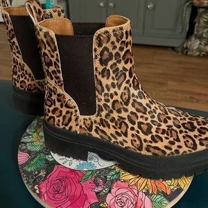 LUCKY BRAND LEOPARD BOOTS SZ 10
